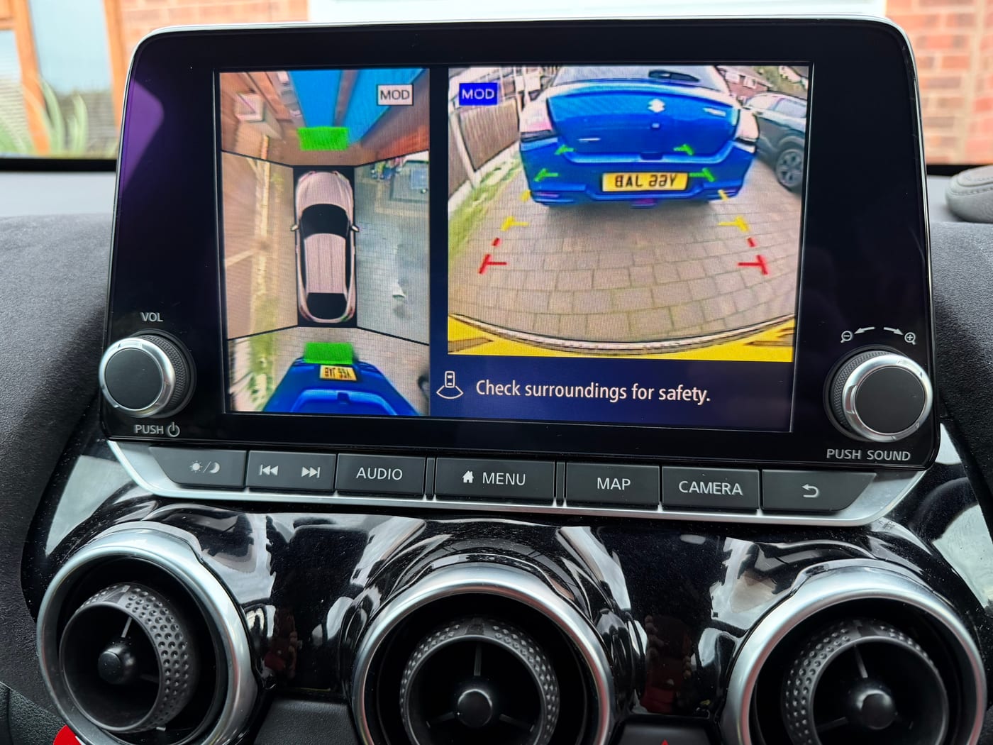 The 360-degree birds-eye camera display, fitted to both of Mark's Jukes